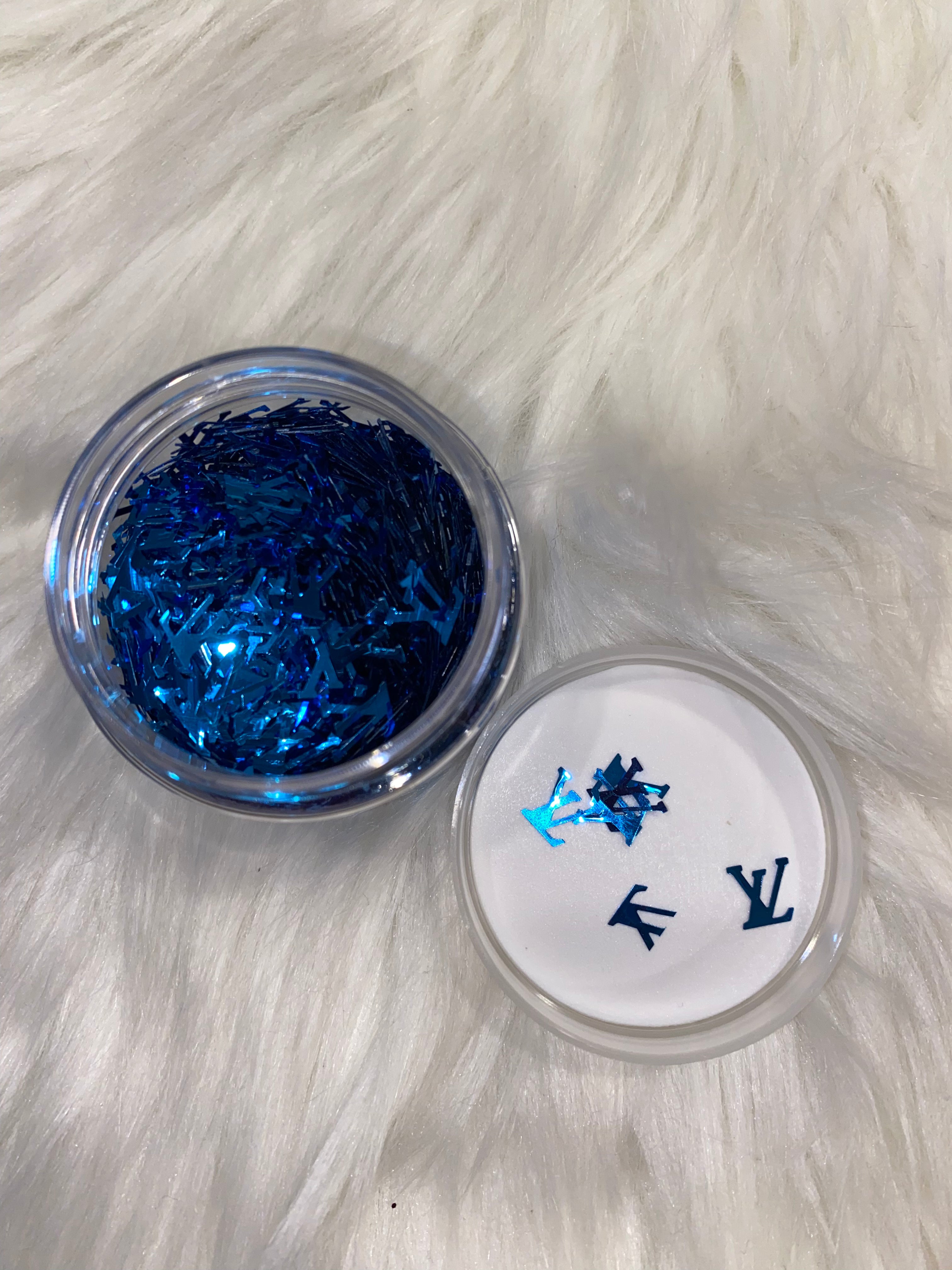 Blue xl- shaped glitter
